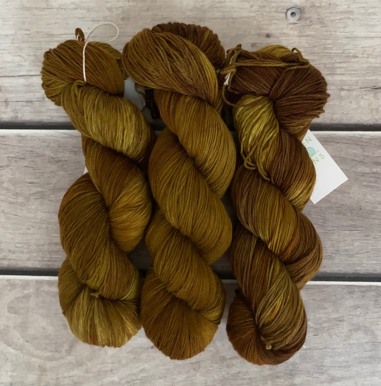 Bullrush ooak - Darjeeling sock yarn - 4 ply