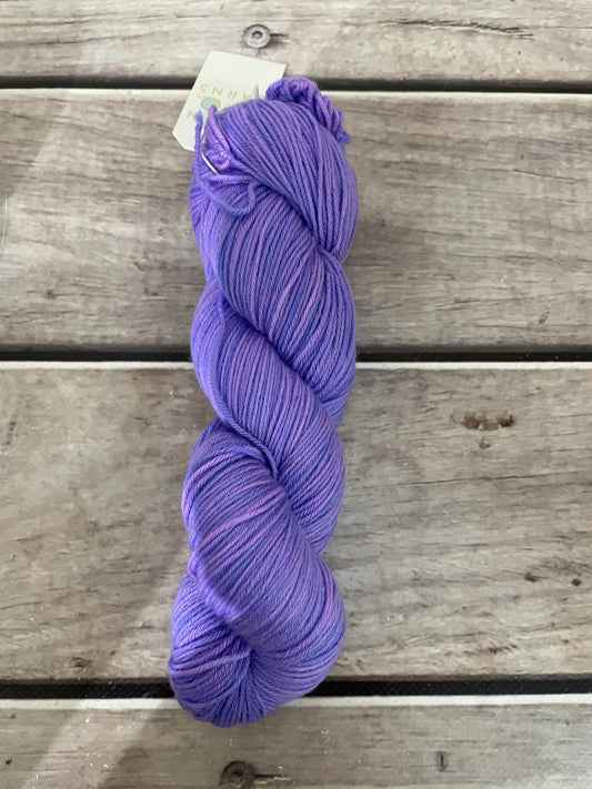 Shrinking Violet - sock yarn in merino and nylon yarn - Darjeeling