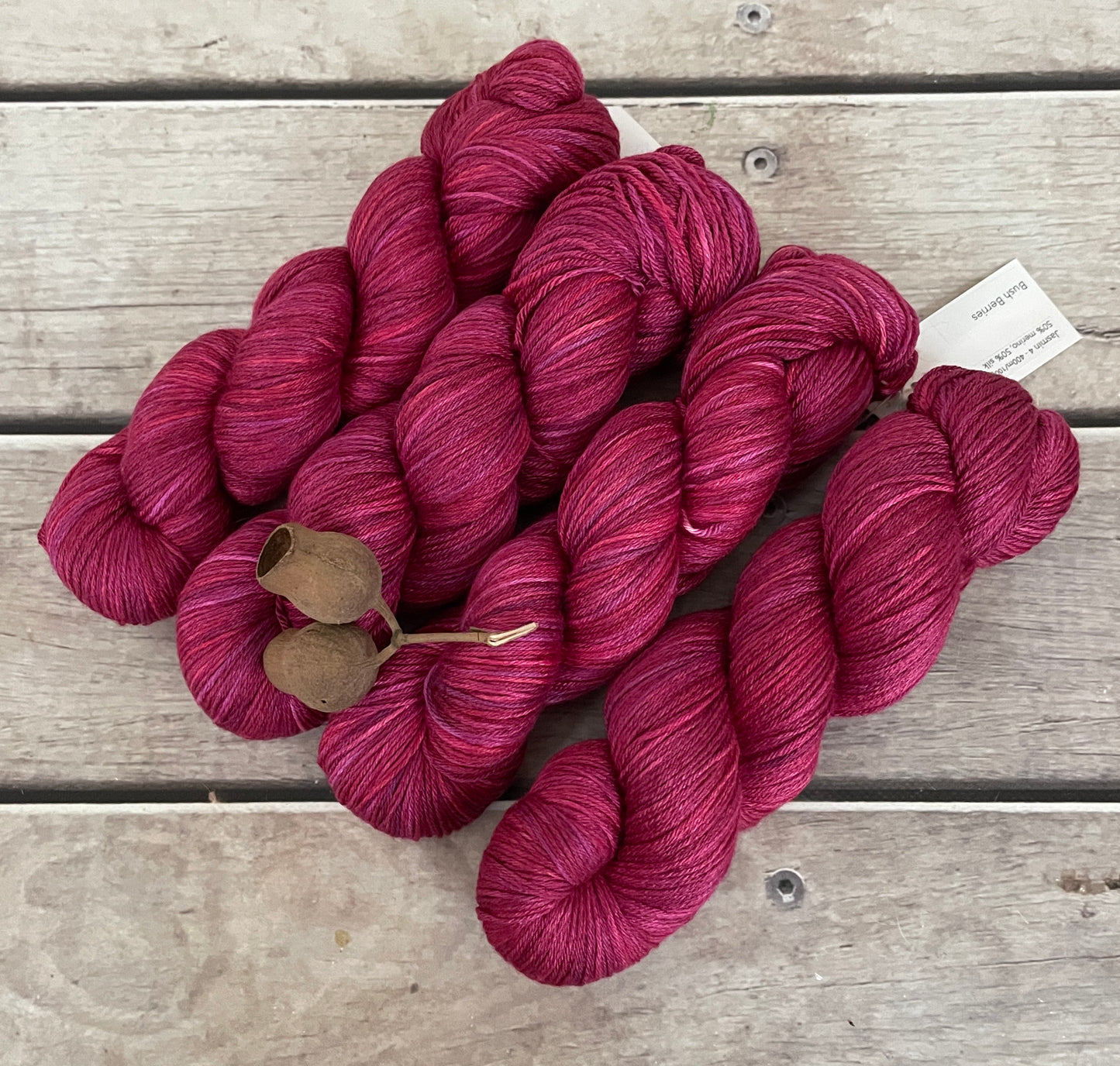 Bush Berries - 4ply/fingering - silk and merino yarn - Jasmin 4