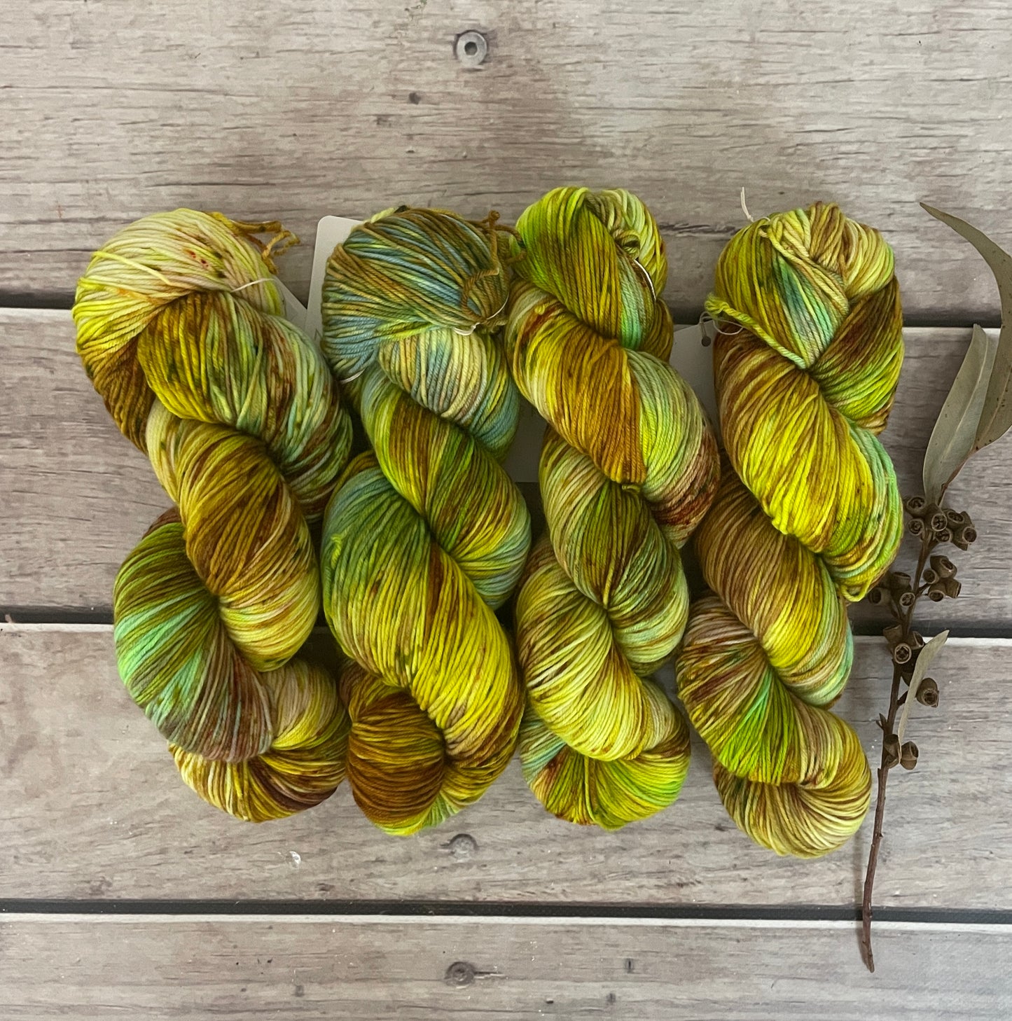 Glass Beach ooak - 4 ply sock yarn in merino and nylon - Darjeeling 4