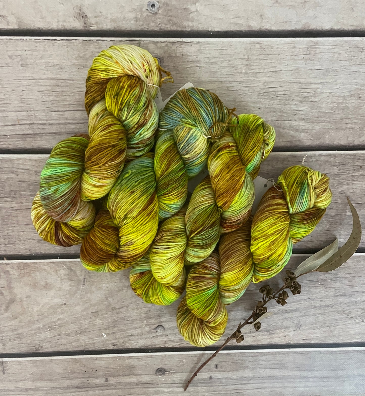 Glass Beach ooak - 4 ply sock yarn in merino and nylon - Darjeeling 4