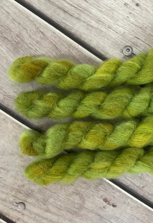 Radio Green - Silk/Mohair - Shui Yun- 20g, 2 ply/lace