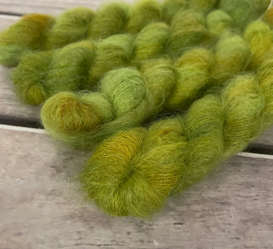 Radio Green - Silk/Mohair - Shui Yun- 20g, 2 ply/lace