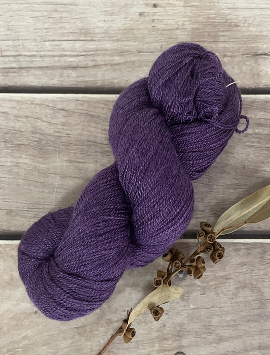 Damson ooak - Merino/silk - 3 Ply - Jasmine 3