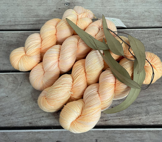 Pina Colada ooak - 4 ply sock yarn in merino and nylon - Darjeeling
