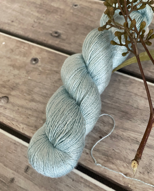 Sea Breeze - 2 ply in Mulberry silk - Pekoe l