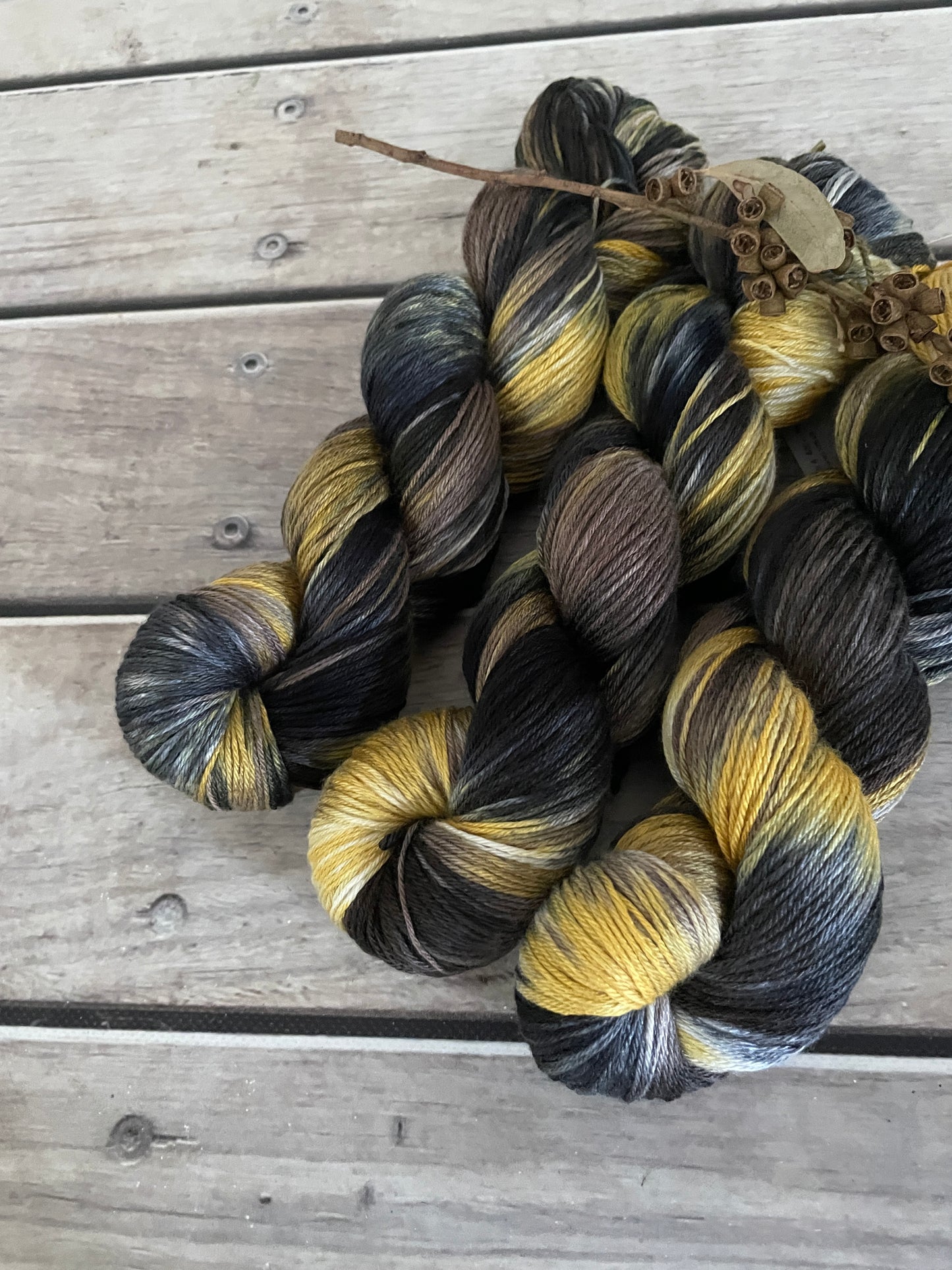 Tiger Feet - Merino/silk - 4 Ply - Jasmine