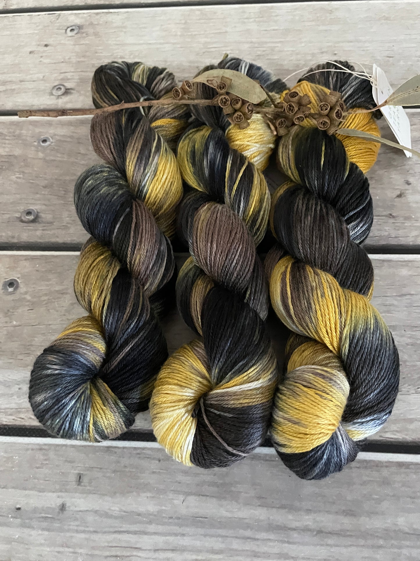 Tiger Feet - Merino/silk - 4 Ply - Jasmine