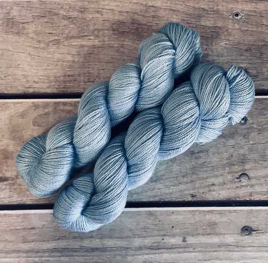 Delphinium - White Cloud f - 4 Ply