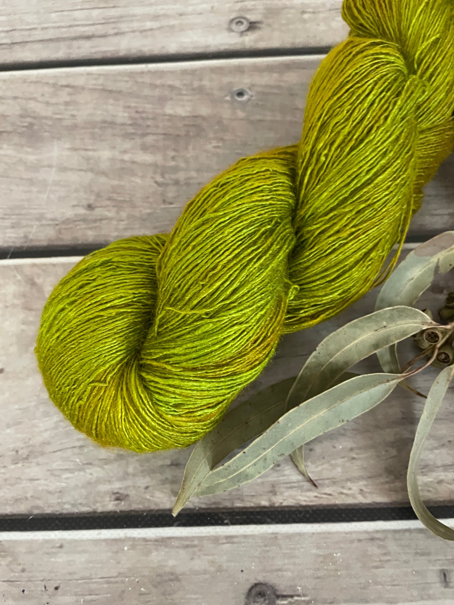 Radio Green - lace weight Tussah silk - Ujicha