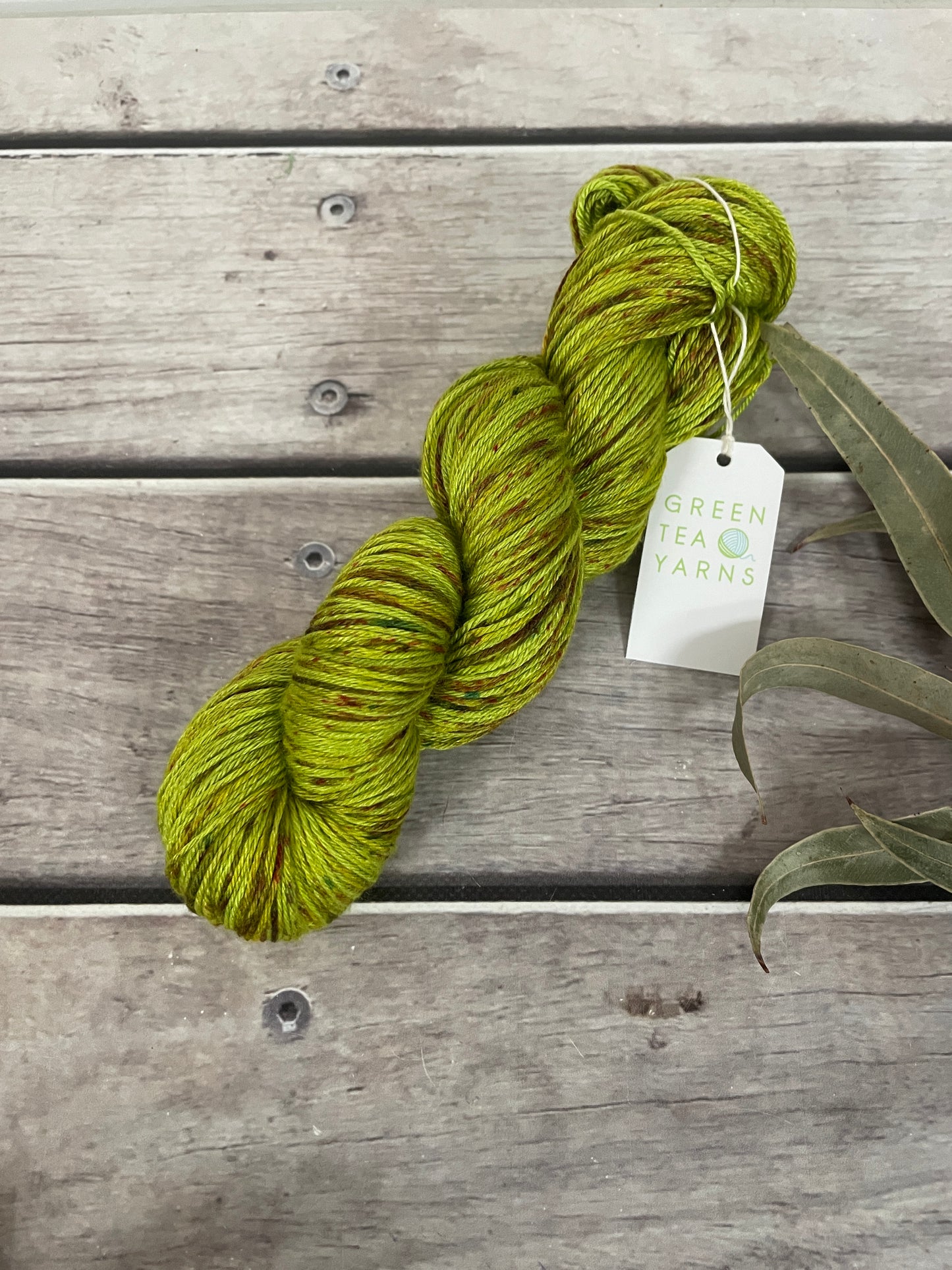 Speckled Radio Green - Merino/silk - 4 Ply - Jasmin