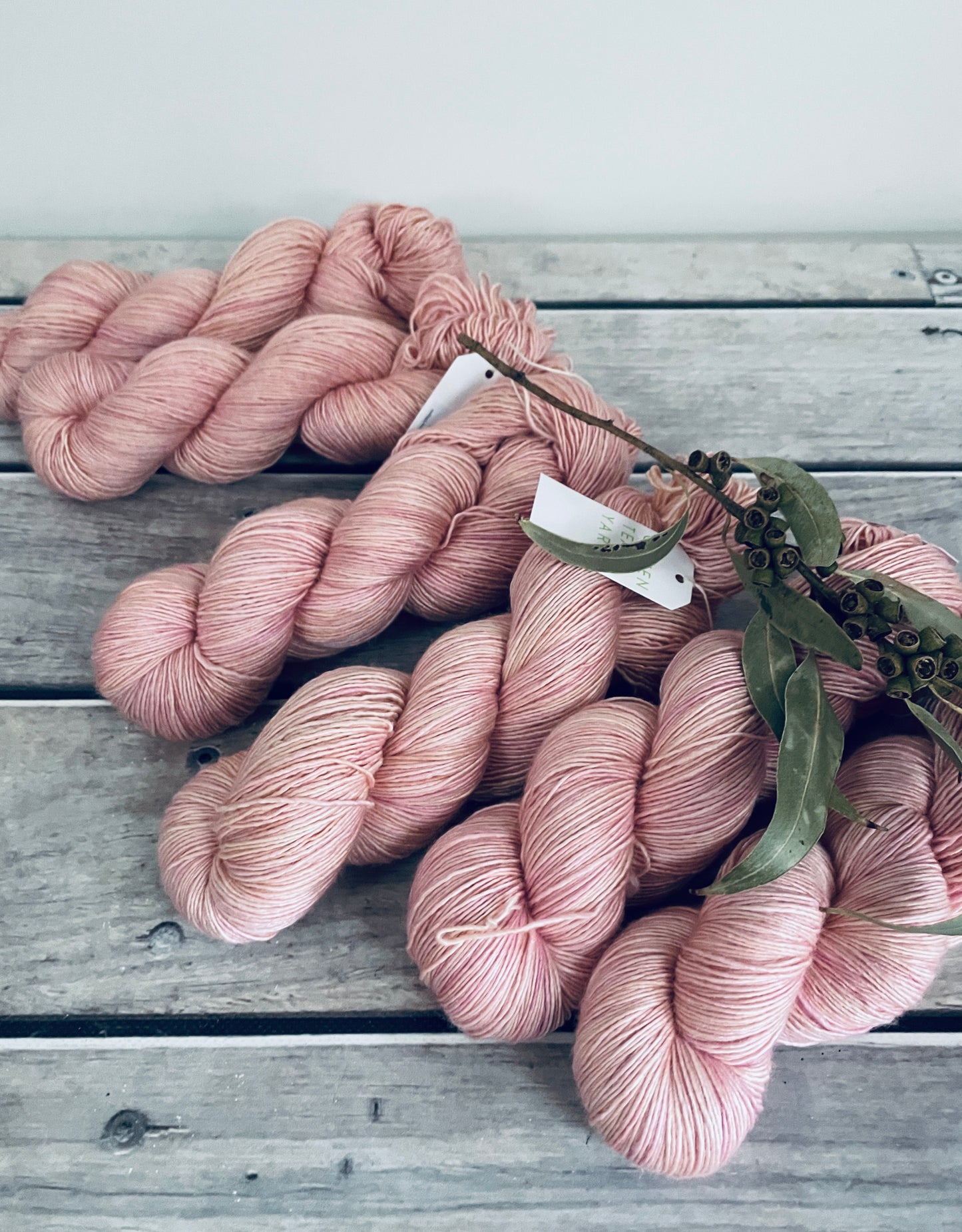 Rose Gold - 4 ply in Mulberry silk and Merino singles yarn - Osmanthus
