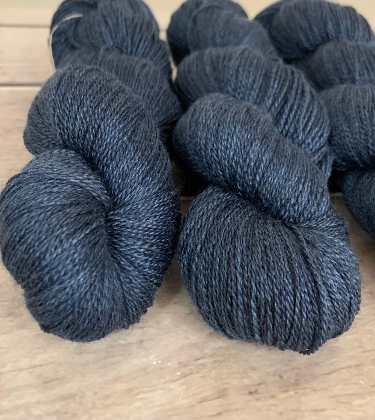 Midnight in Paradise - 8 Ply - BFL and silk - Luschan DK