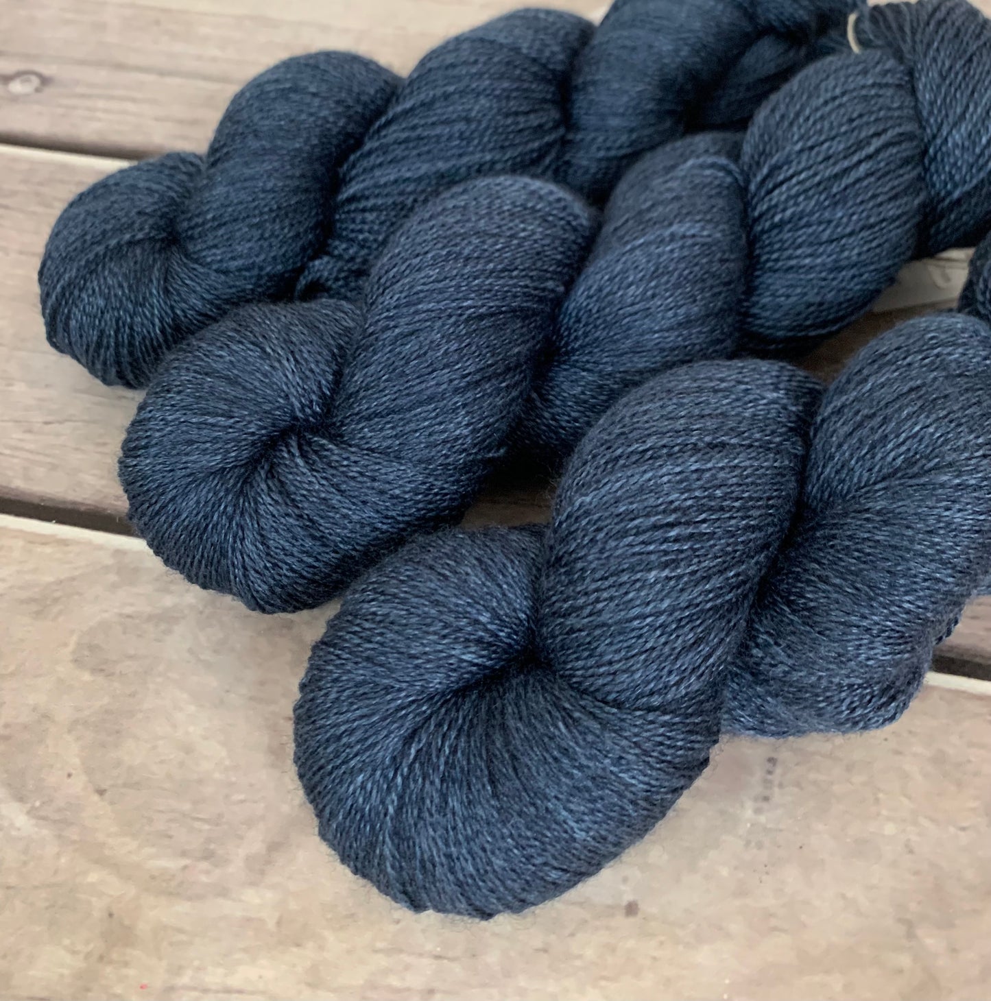 Midnight in Paradise - 8 Ply - BFL and silk - Luschan DK