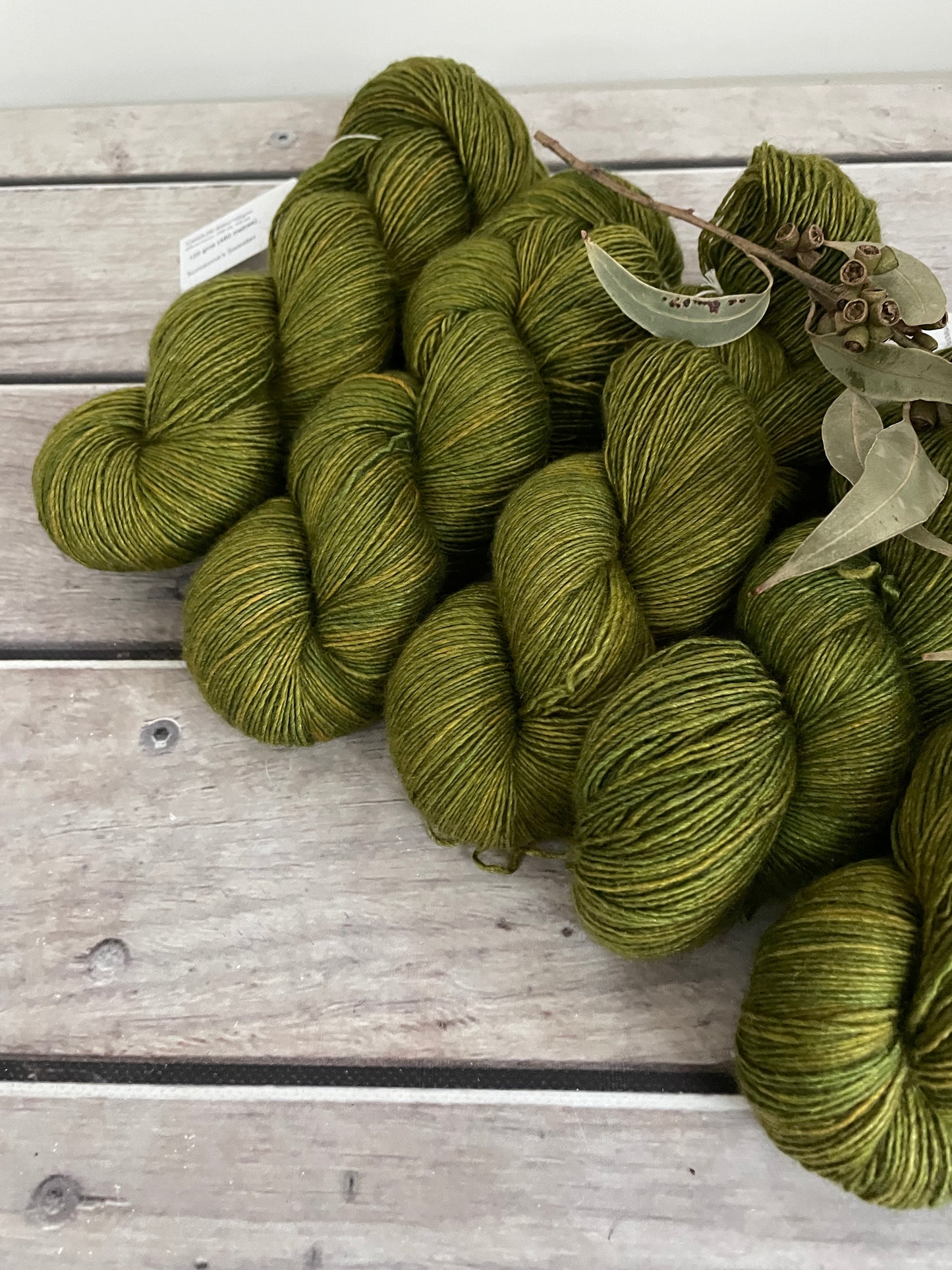 Someone's Sweater - 4 ply singles, Merino, silk, yak - Cassis f