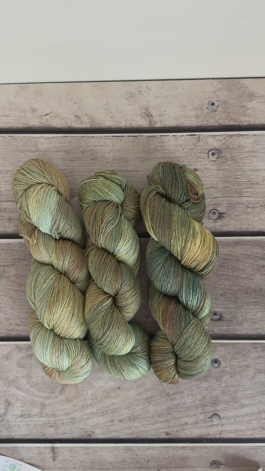 The Mermaids Tale fade : Jasmine 4 merino/silk