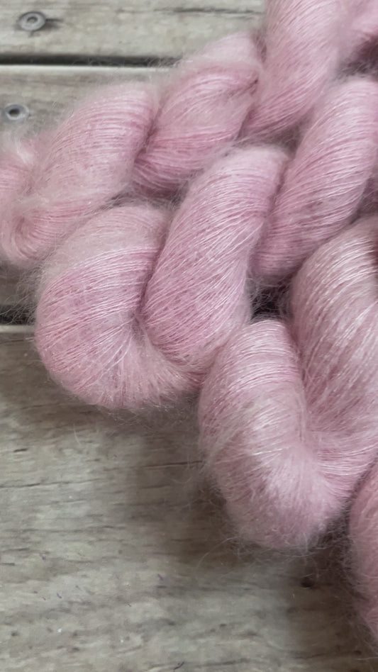 Pale Dragon- 2 ply Silk / Mohair - Shui Yun