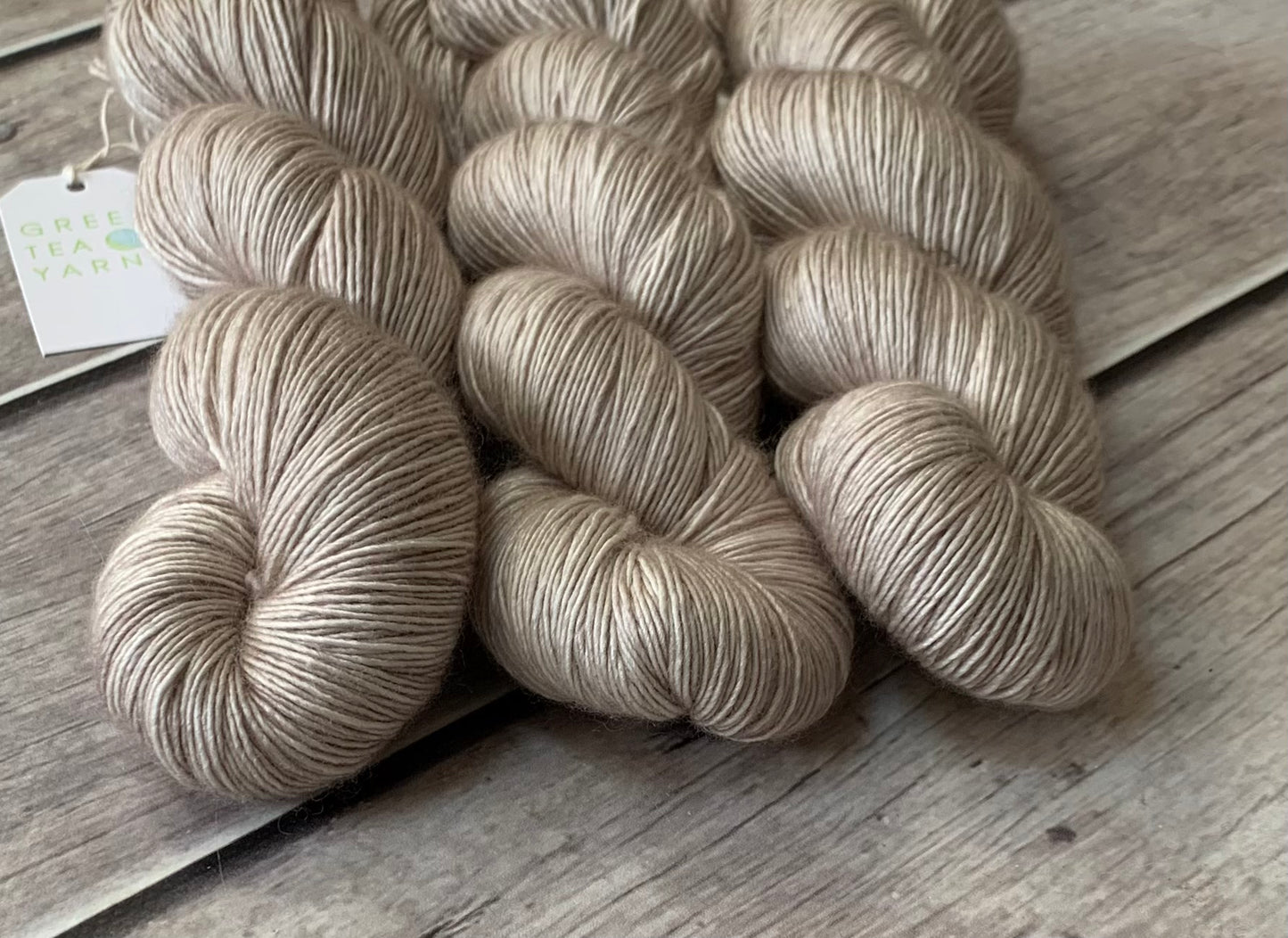 Wild Oats - 4 ply silk/merino singles yarn - Osmanthus