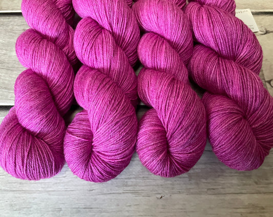 Outback Rose - 4 ply no nylon sock yarn - Kongi