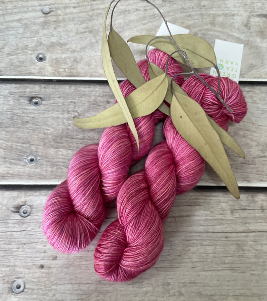 Perfect Pink - Merino and silk 4 ply single -Osmanthus