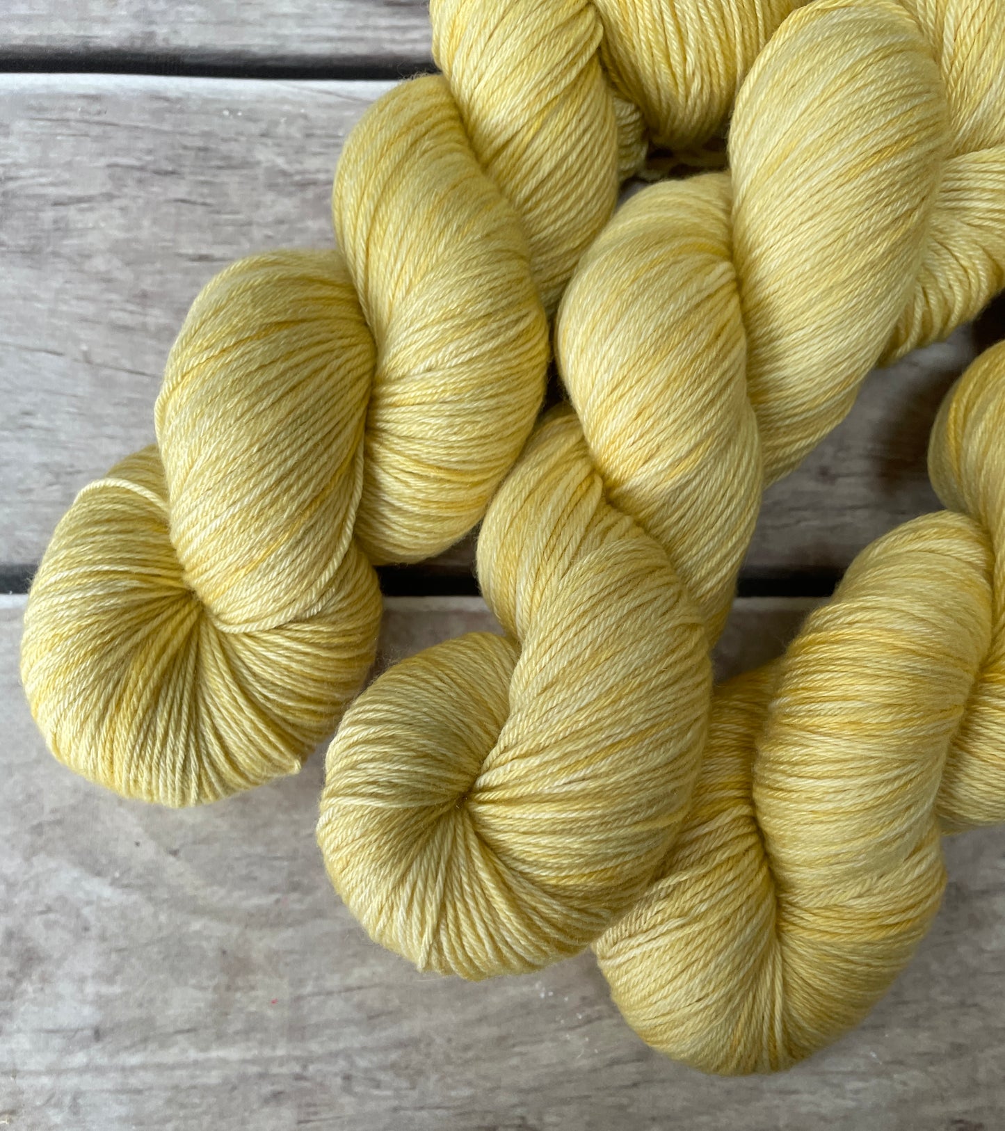 Picnic Weather - 4 ply sock yarn in merino and nylon - Darjeeling
