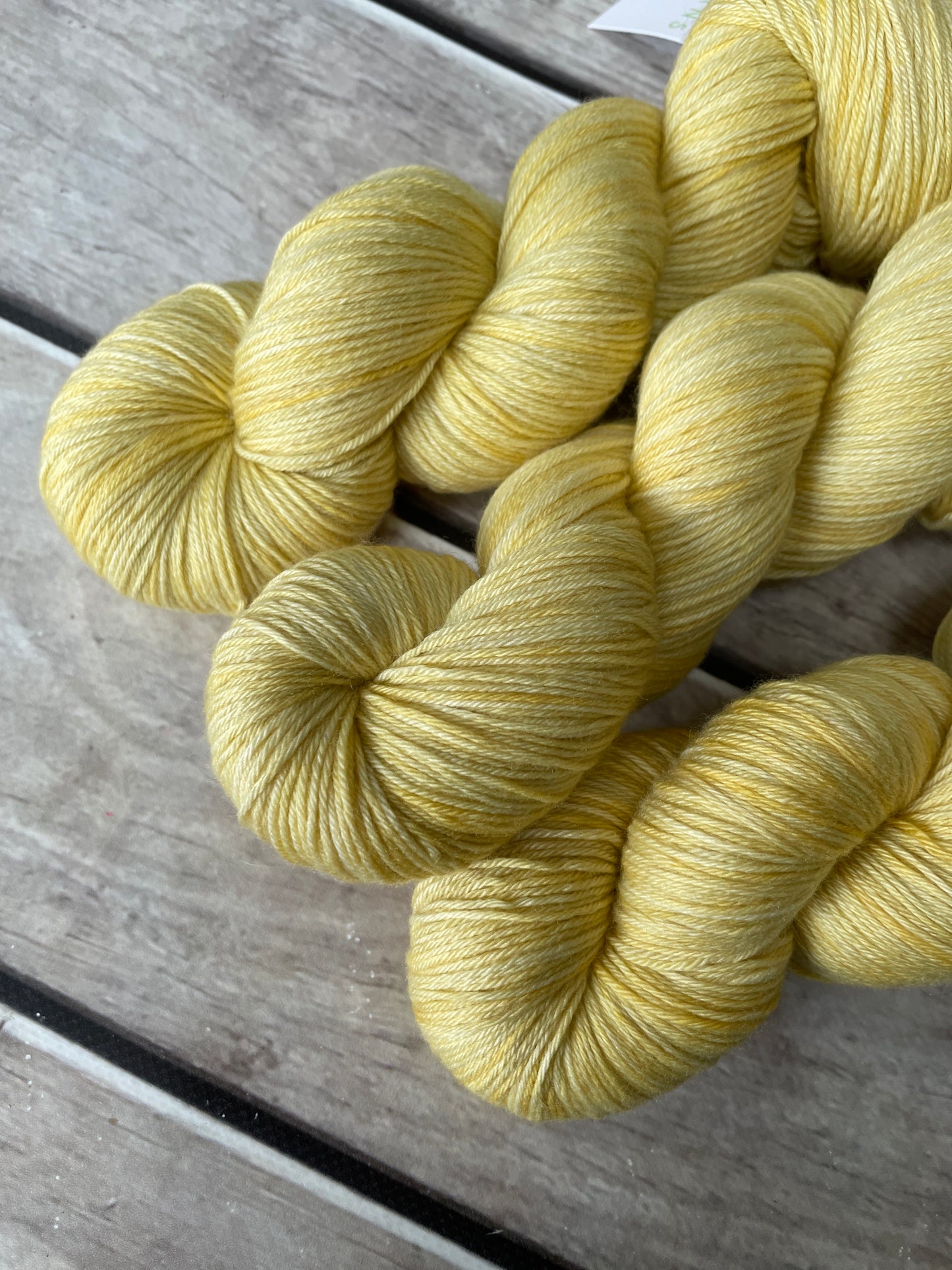 Picnic Weather - 4 ply sock yarn in merino and nylon - Darjeeling