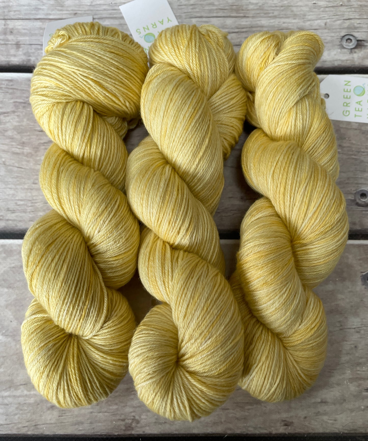 Picnic Weather - 4 ply sock yarn in merino and nylon - Darjeeling