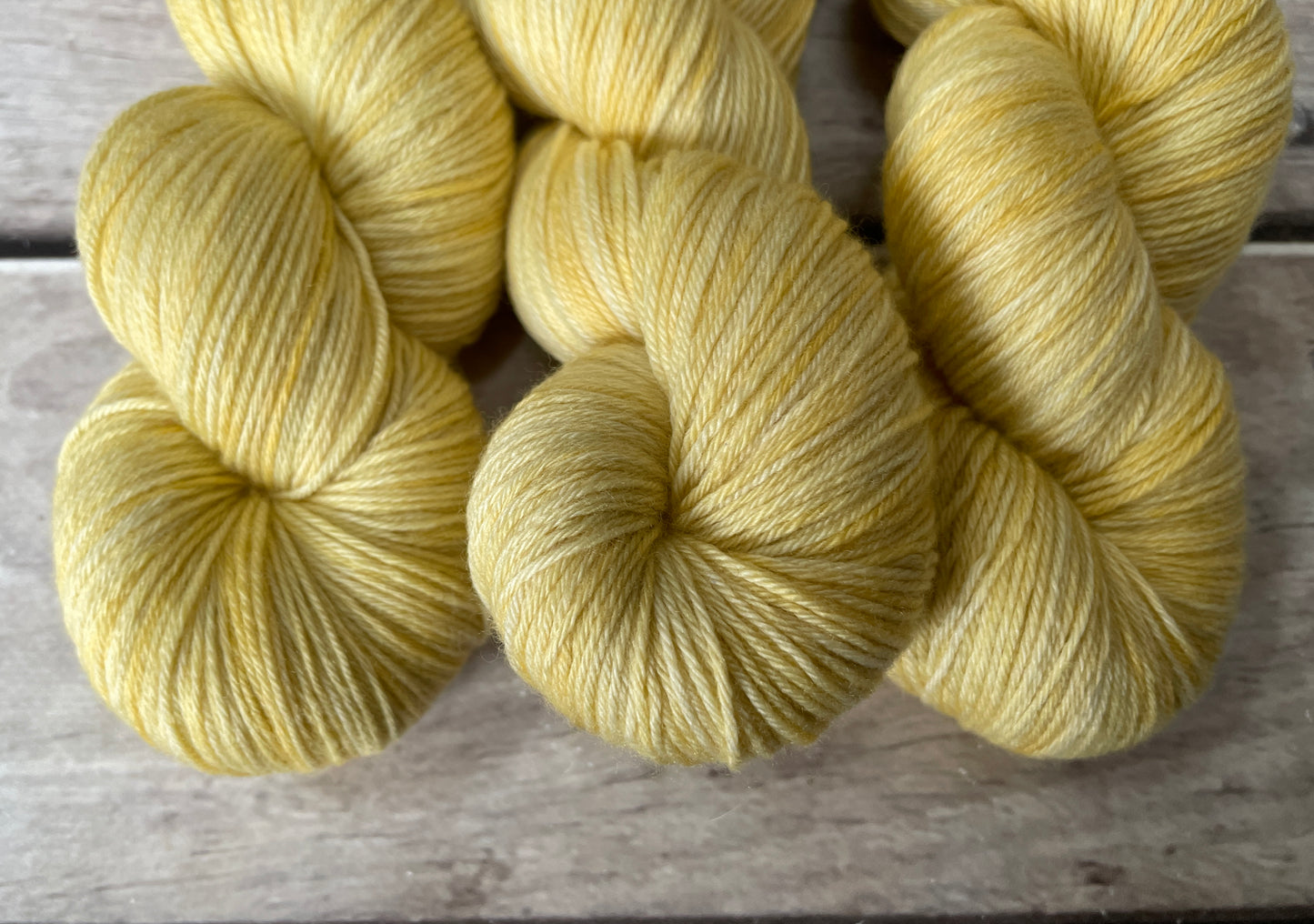 Picnic Weather - 4 ply sock yarn in merino and nylon - Darjeeling