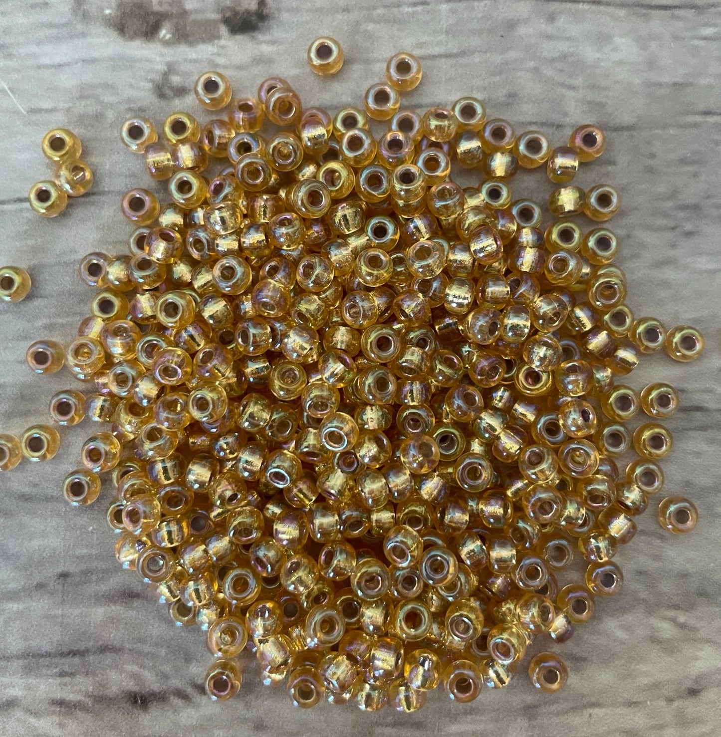 Miyuki 6 - Silver lined Gold A/B