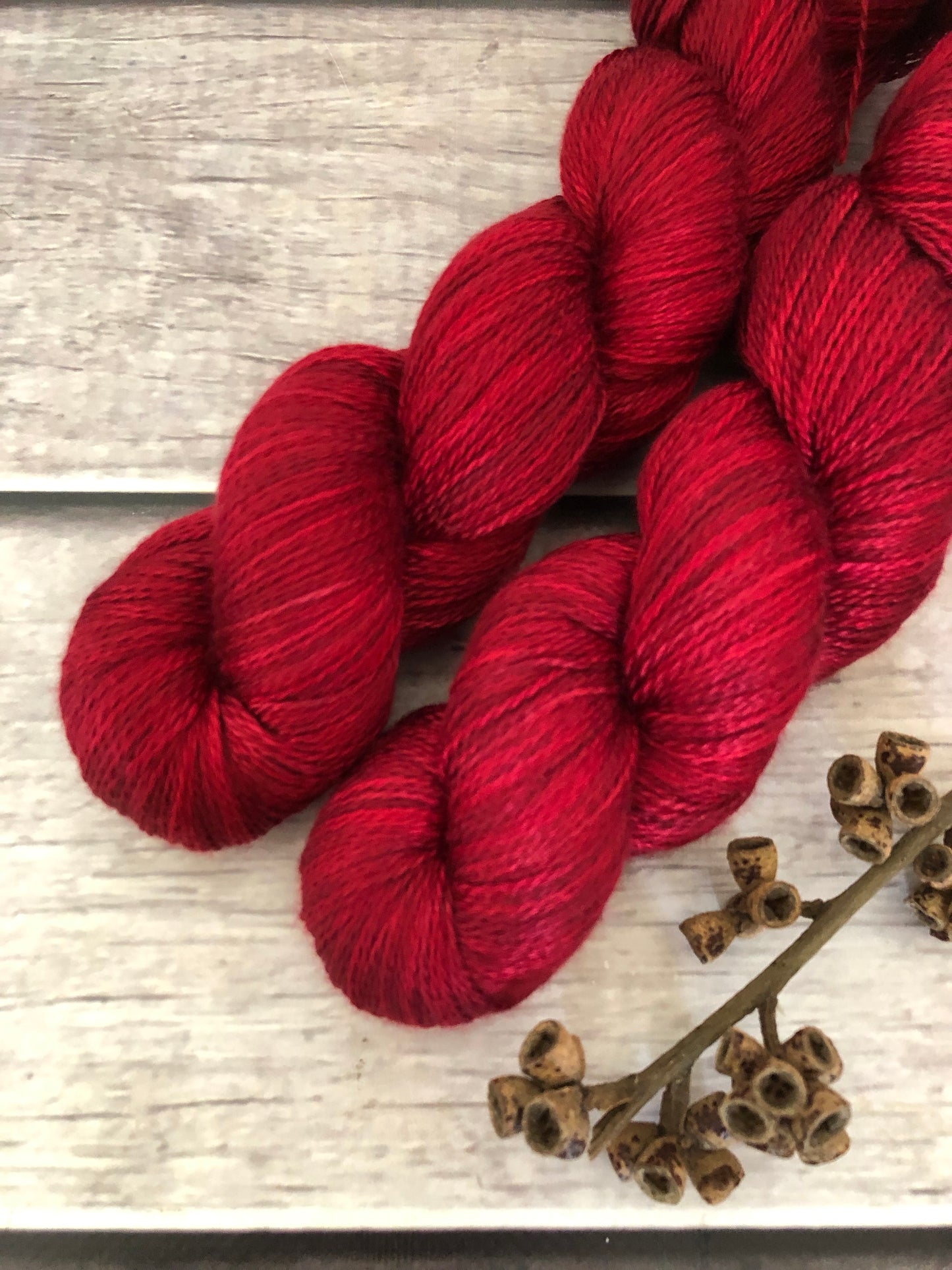 Dark Red Lacquer - 3 ply in Mulberry silk - Pekoe hl