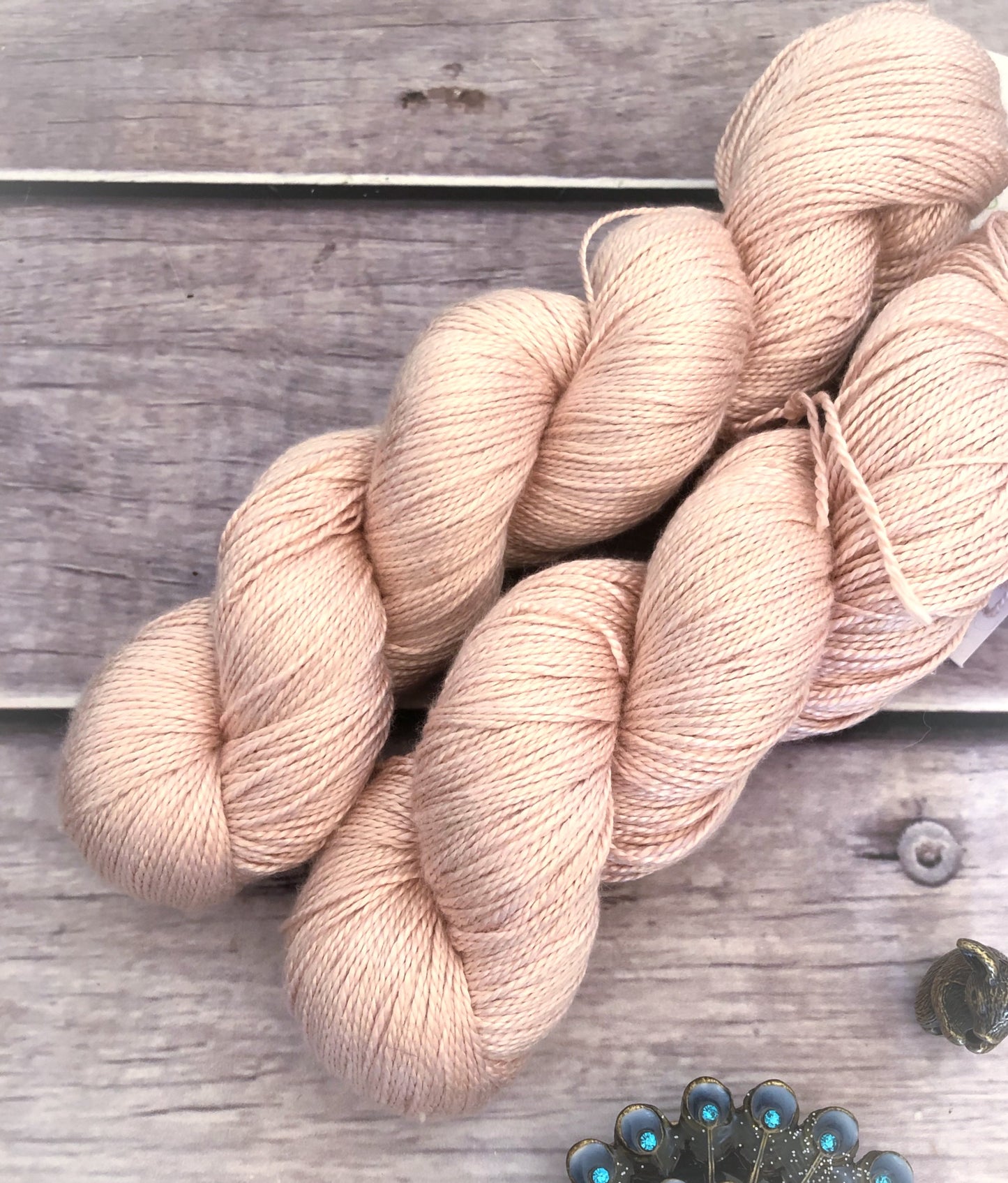 She Sells Seashells - 4 ply in Mulberry silk - Ginseng