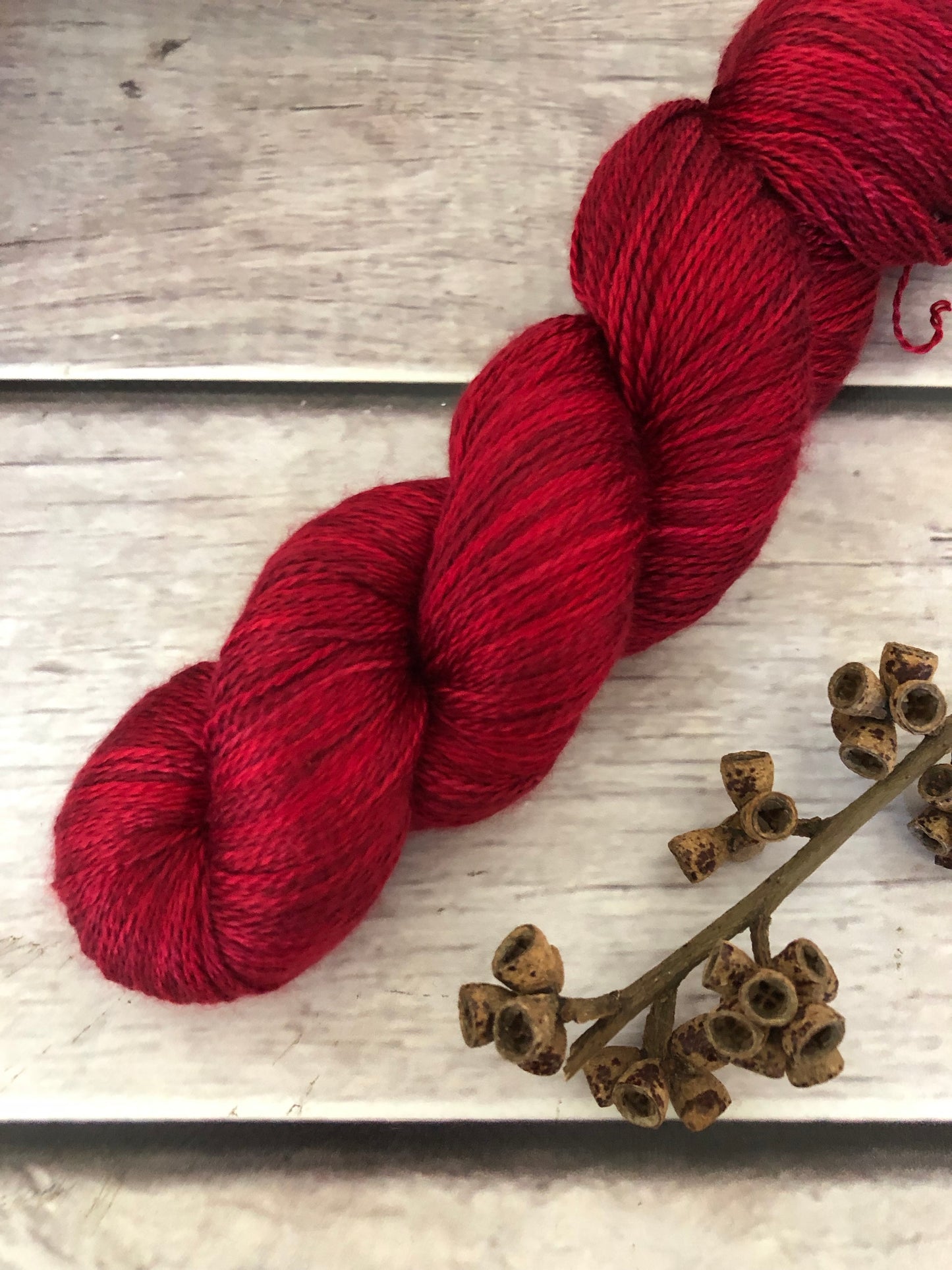 Dark Red Lacquer - 3 ply in Mulberry silk - Pekoe hl