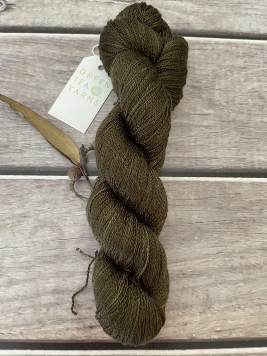 Banksia Dark - 3 ply mulberry silk yarn - Ginseng hl