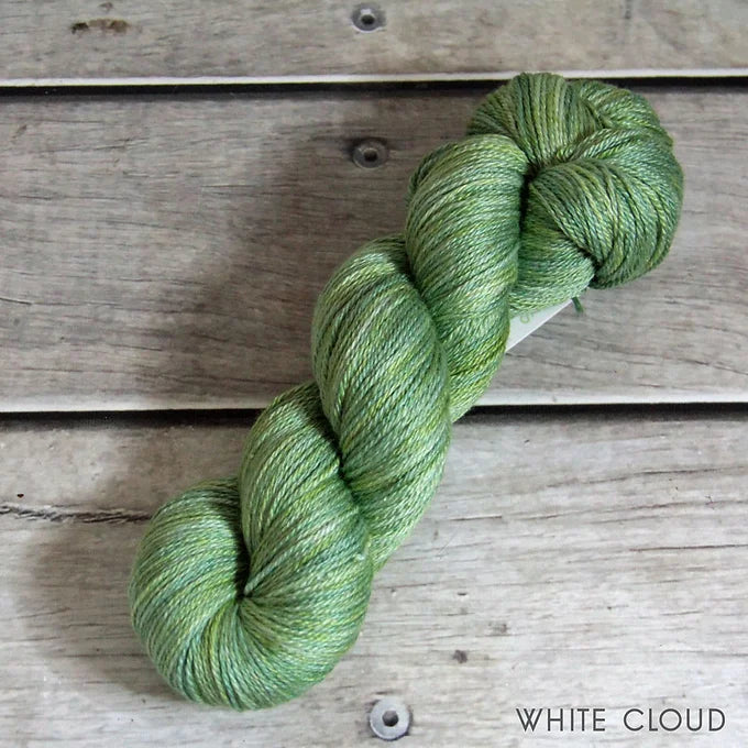 Matcha Green - 4 ply in silk and merino - White Cloud