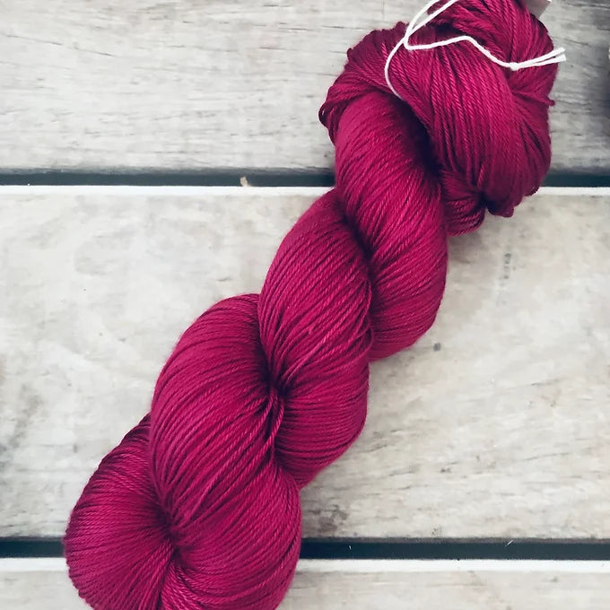 Bush Berries - 4 ply in Mulberry silk - Pekoe f