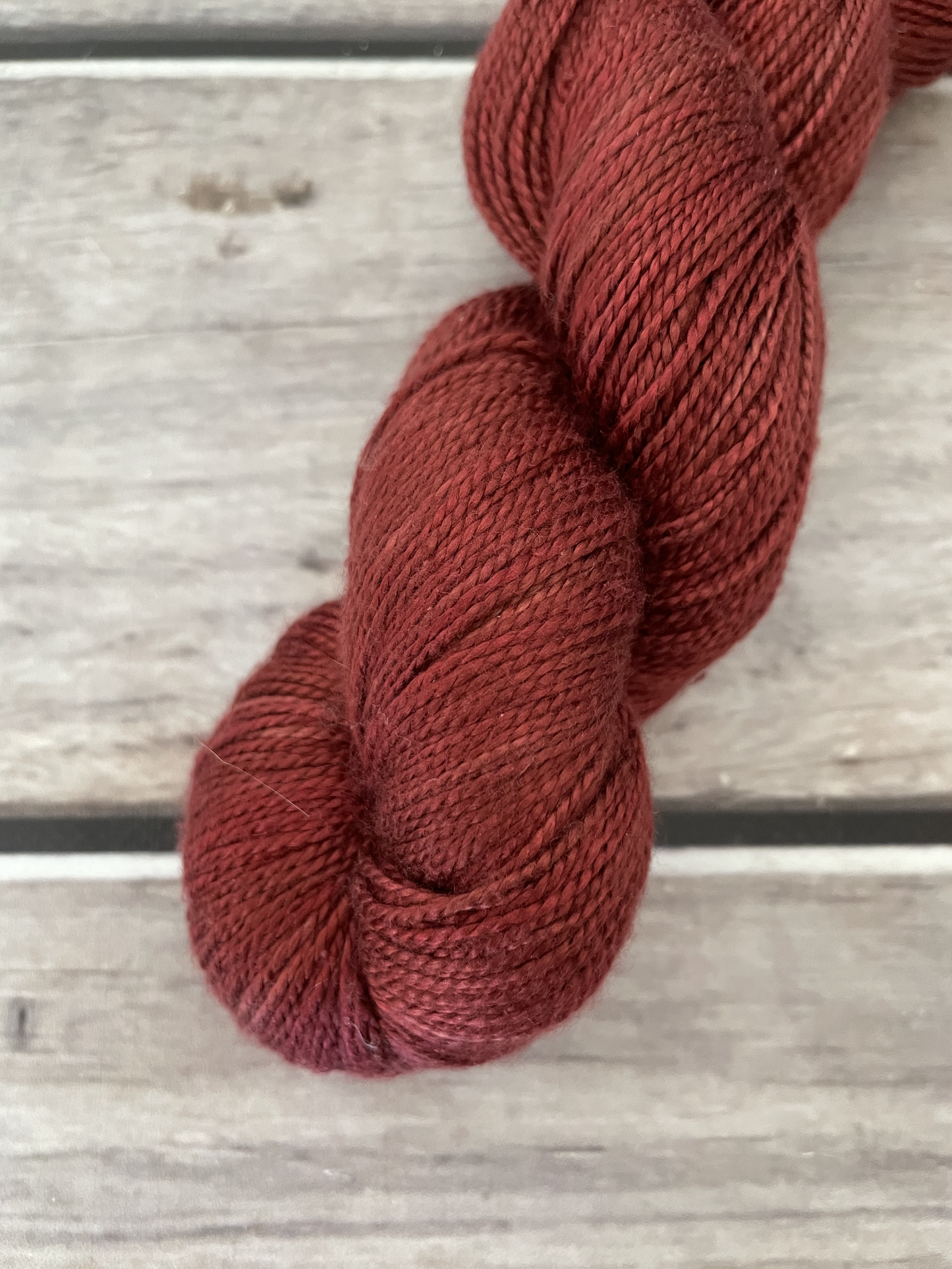 Dragonsblood ooak - 4 ply in Mulberry silk - Ginseng f
