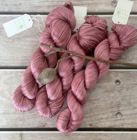 Tea Rose - 3 ply in Mulberry silk - Pekoe (hl)