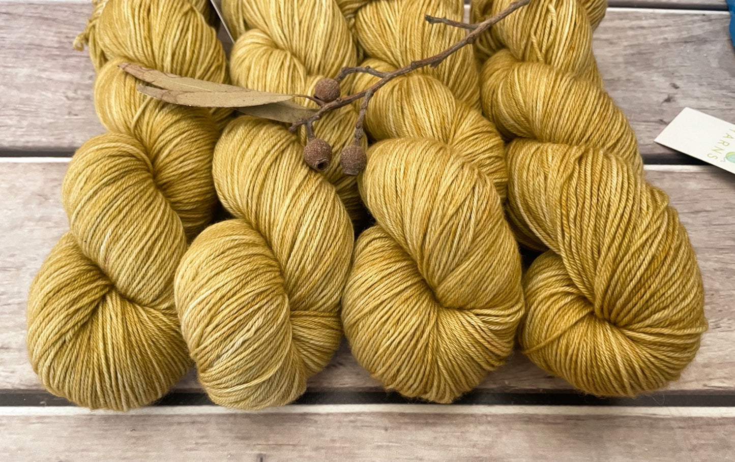Uprising - 4ply sock yarn in merino and nylon - Darjeeling