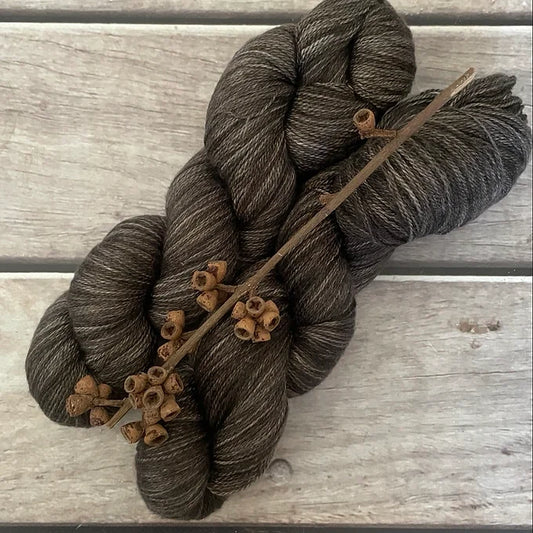 Fallen Ashes - 2 ply in Silk and Merino - Sencha