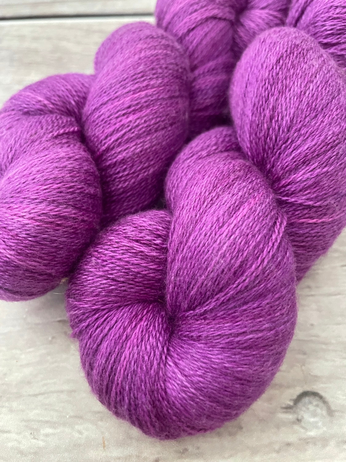 Dragon Fruit - 2 ply in Silk and Merino - Sencha