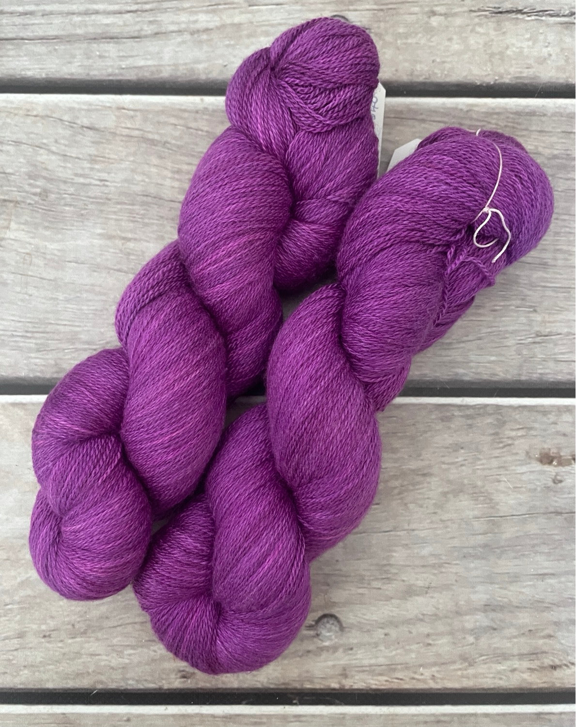 Dragon Fruit - 2 ply in Silk and Merino - Sencha