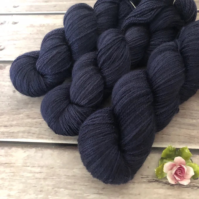 Dreams of a Starry Night - 4 ply in silk and merino - White Cloud