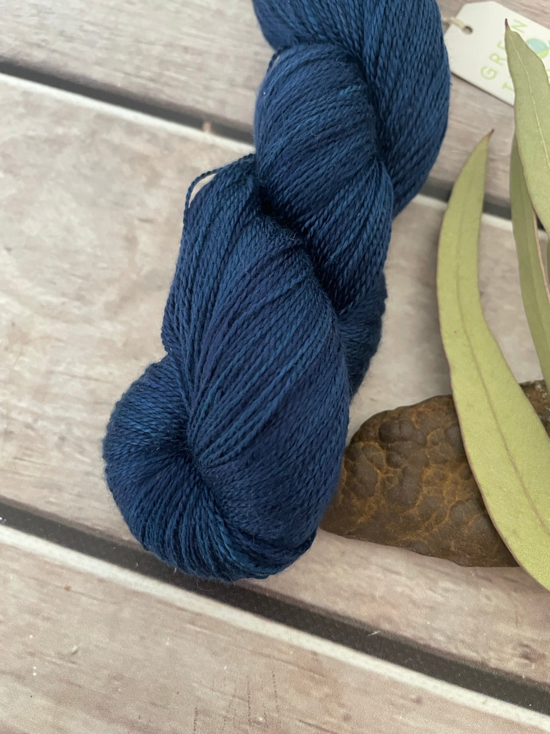 Midnight in Paradise - 3 ply in pure Mulberry silk - Ginseng hl