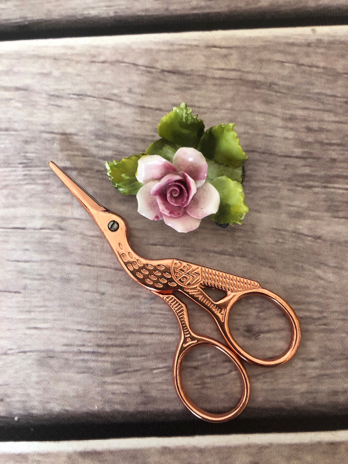 Crane Embroidery scissors - Rose Gold